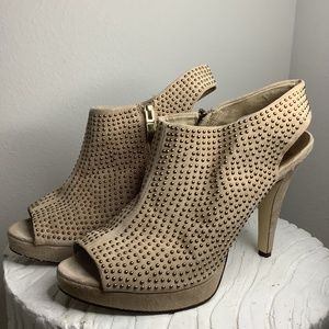 REBA Women's Size 10 Beige Leather Studded High Heel Shoes
